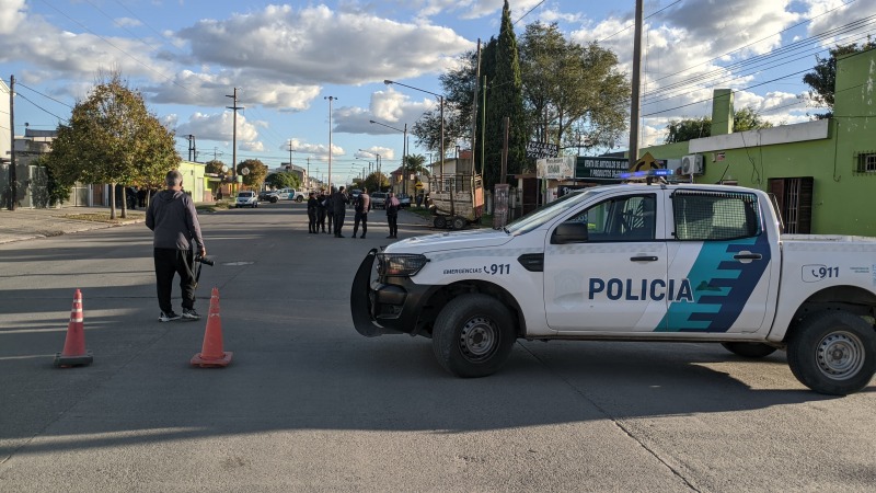 Una ciclista en grave estado tras ser aplastada por un carro